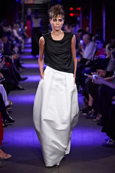 Look 1